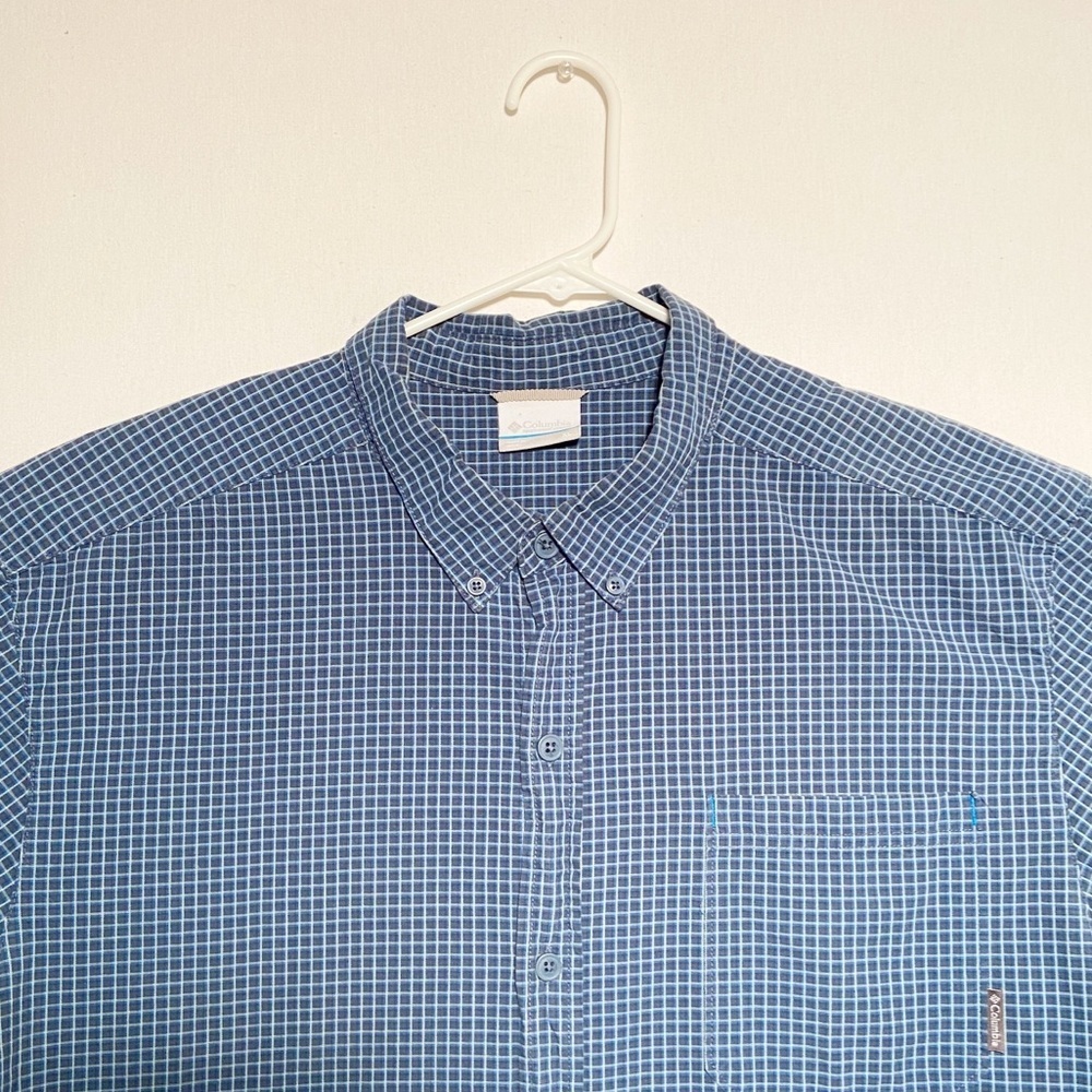 Columbia Short Sleeve One Pocket Front Button Down - Picture 3 of 6